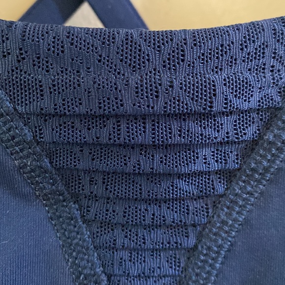 Lululemon Energy Bra Pleat It Size 6 - Picture 5 of 8